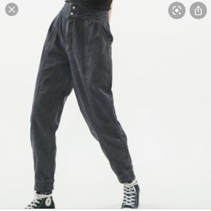 BDG Yaro High Waisted Carrot Jean